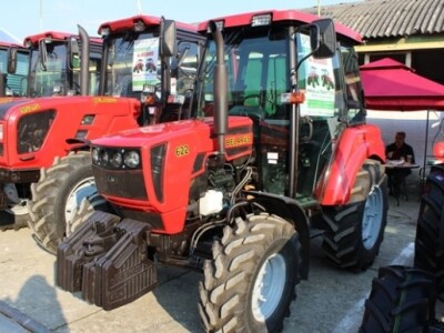 Traktor Belarus 600