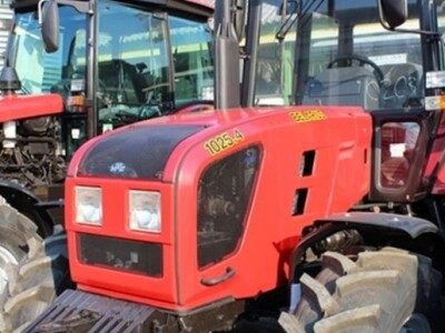 Traktor Belarus 1000