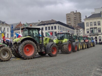 Belgijski su farmeri na prosvjed došli traktorima