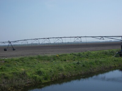 bočna kišna krila i sustav linear. bočna kišna krila i sustav linear.