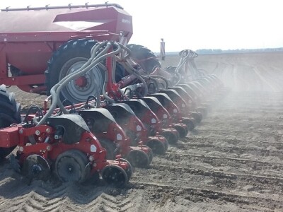 Precizna sjetva na Belju Precizna sjetva na Belju