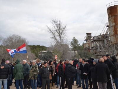 BIBINJE - Protiv podizanja najvećeg ekloškog  nasada rogača u Republici Hrvatskoj