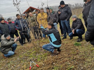 BIOinput predavanje i pokazna rezidba lijeske