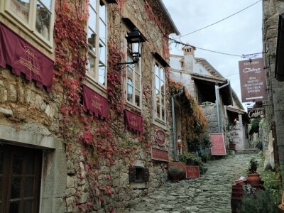 Biska i muzej u Humu