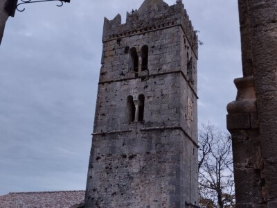 Biska i muzej u Humu