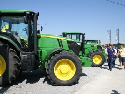 John Deere mehanizacija