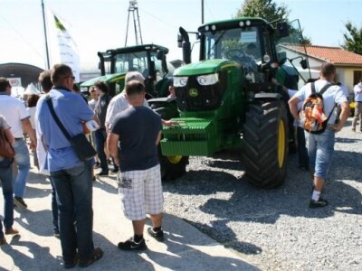 John Deere mehanizacija