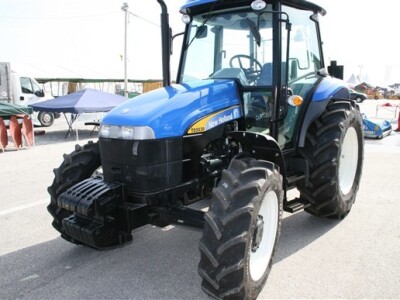 New Holland traktori