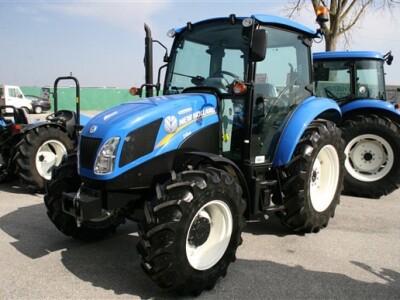 New Holland traktori