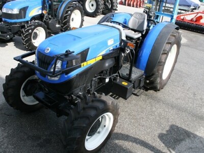New Holland traktori