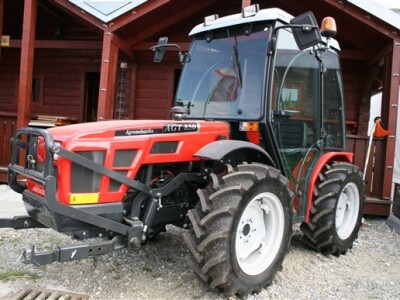 Agromehanika traktori