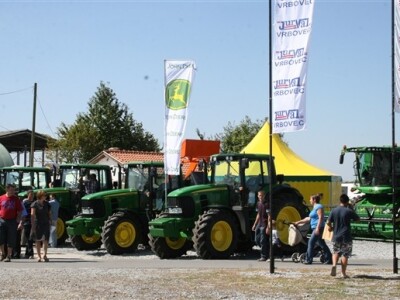 John Deere mehanizacija