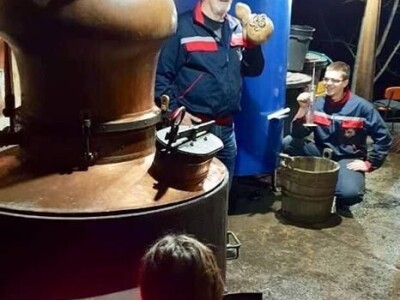 Brane Radanović iz Prijedora nadaleko poznat po svojim rakijama: Šljivovicom protiv gripe