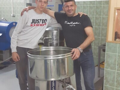 POVENJAK 2019 - Mario Buterin pobjedio dr. Vlatković maslinarsku elitu Istre POVENJAK 2019 - Mario Buterin pobjedio dr. Vlatković maslinarsku elitu Istre