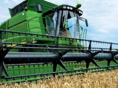 Kombajn John Deere C