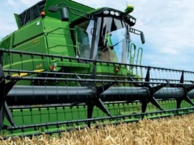 Kombajn John Deere C