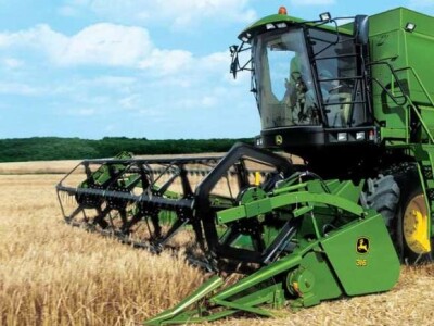 Kombajn John Deere C