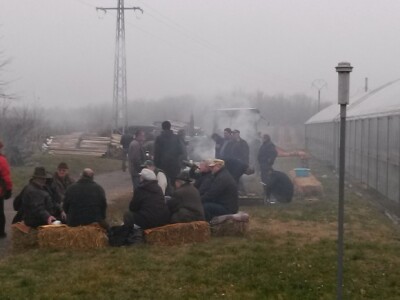 Roštiljalo se na svakom koraku Roštiljalo se na svakom koraku