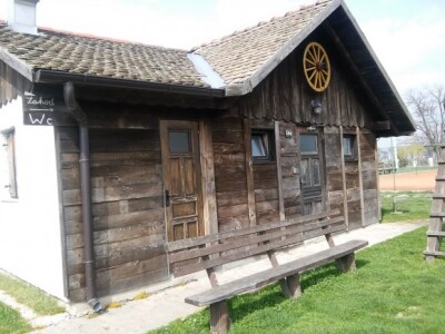 Jedan od objekata na Acinom salašu