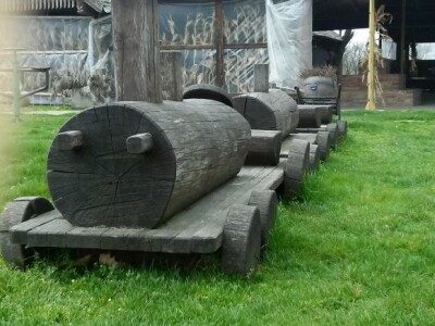 Dječji vlakić čeka male putnike