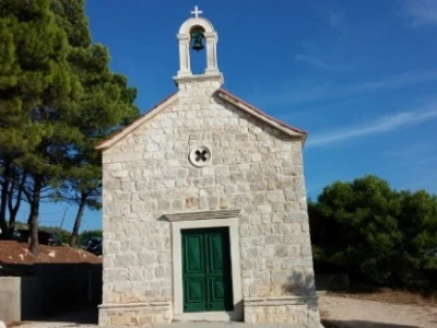 Južne padine otoka Hvara i sorte Plavac i Pošip