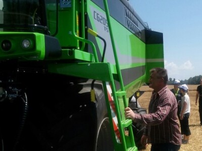 Damir Modic razgledava C6000