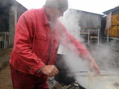 Sve se puši na svinjokolji kod Jakobovića