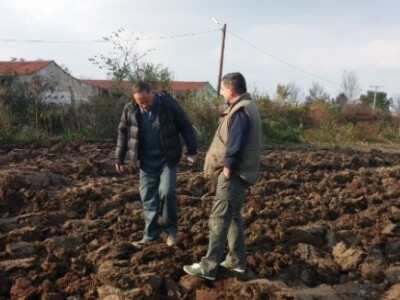 ratarska mehanizacija na njivi Zmaićevih