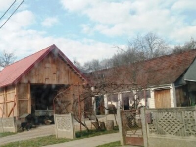 Detalj iz obližnjeg sela