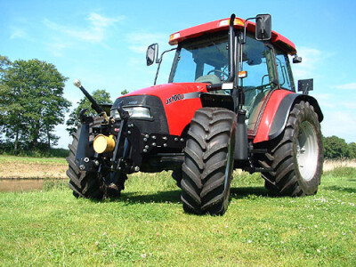 Traktor Case JXU