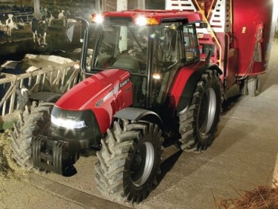 Traktor Case JXU