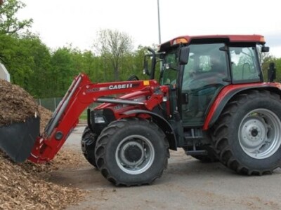 Traktor Case JXU