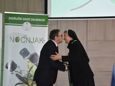 Časne sestre proizvode odlično maslinovo ulje Časne sestre proizvode odlično maslinovo ulje