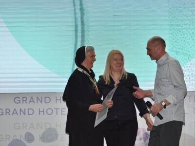 Časne sestre proizvode odlično maslinovo ulje Časne sestre proizvode odlično maslinovo ulje