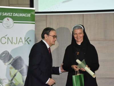 Časne sestre proizvode odlično maslinovo ulje Časne sestre proizvode odlično maslinovo ulje