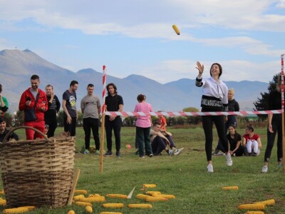 CATCHaCORN 2 - drugo studentsko takmičenje u berbi kukuruza