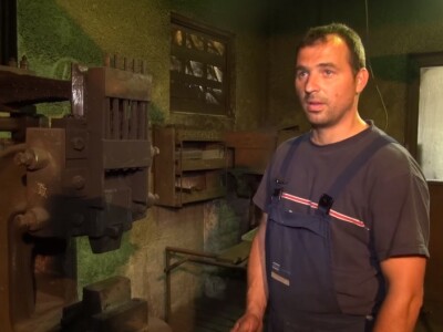 Kovanje motika je zahtjevan posao, no ide dobro