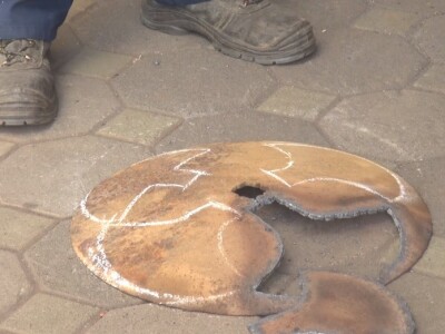 Kovanje motika je zahtjevan posao, no ide dobro