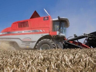 Kombajn Massey Ferguson Kombajni MF Centora