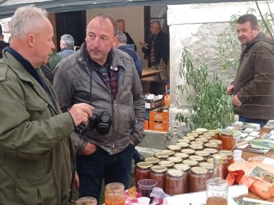 Cernik 2021: Izložba starih sorti voća i povrća