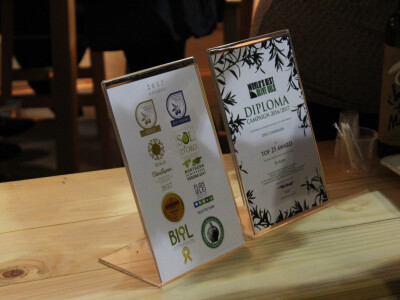 Njihova ulja dobila su brojna priznanja i nagrade