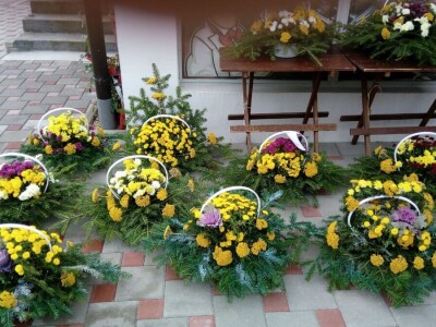 Čila Zorad: Posebno uživa u oblikovanju živih ograda i drveća, a izrađuje i razne vrste cvijetnih aranžmana