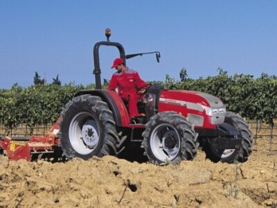 Traktor McCormick C-L