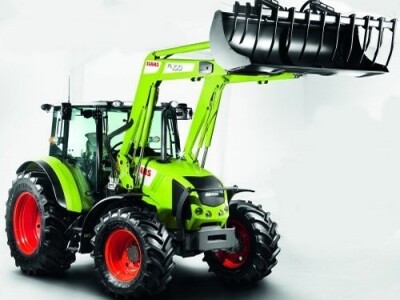 Traktor Claas AXOS