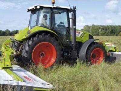 Traktor Claas ARION 400