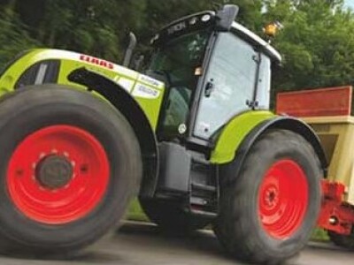 Traktor Claas ARION 600C