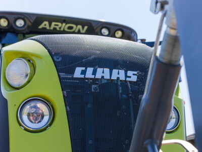 Claas Arion 630 traktor mjeseca