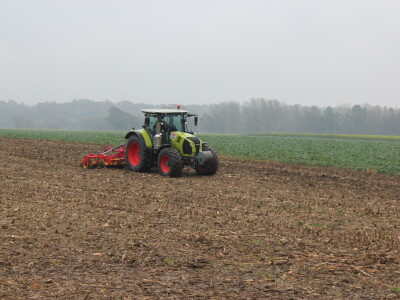 Claas Arion 660 Cmatic