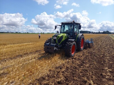 CLAAS Elios 200, Elios 300, Axos 200