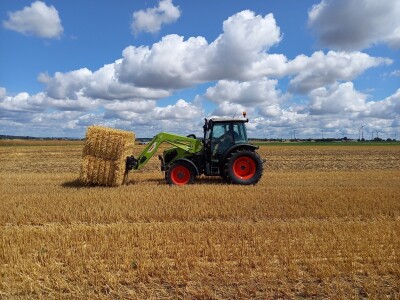 CLAAS Elios 200, Elios 300, Axos 200